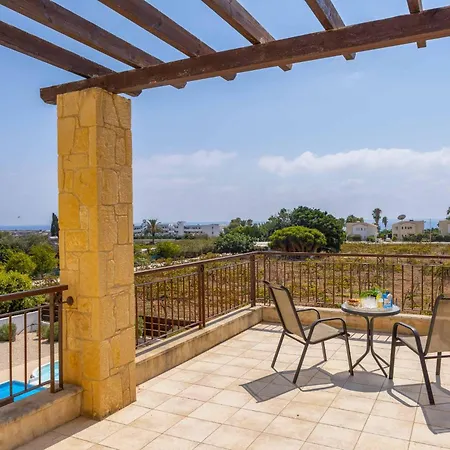 Evanthia Villa