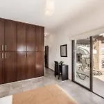 Evanthia Villa