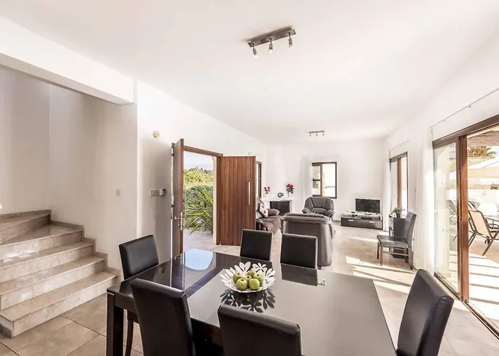 ヴィラ Evanthia ペイヤ